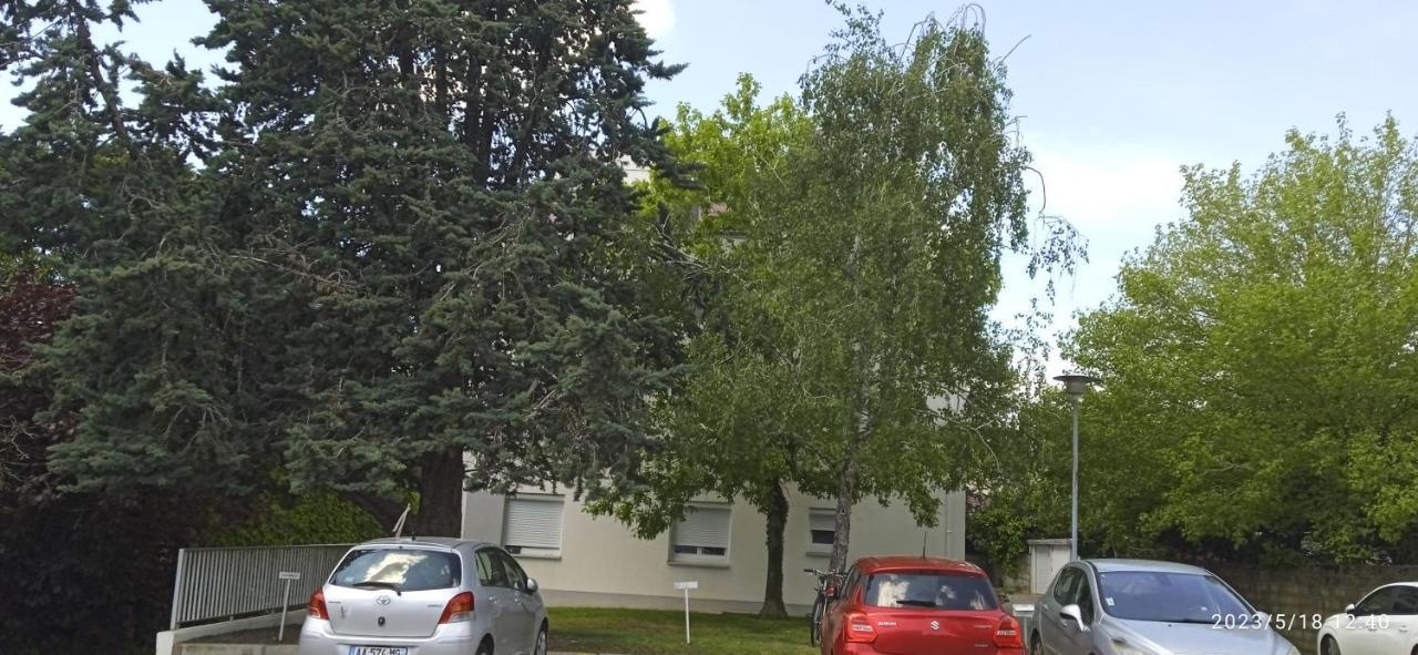 Le Phenix A Internet Haut Debit & Parking Dijon Exteriér fotografie