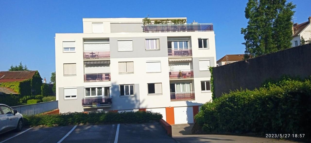 Le Phenix A Internet Haut Debit & Parking Dijon Exteriér fotografie