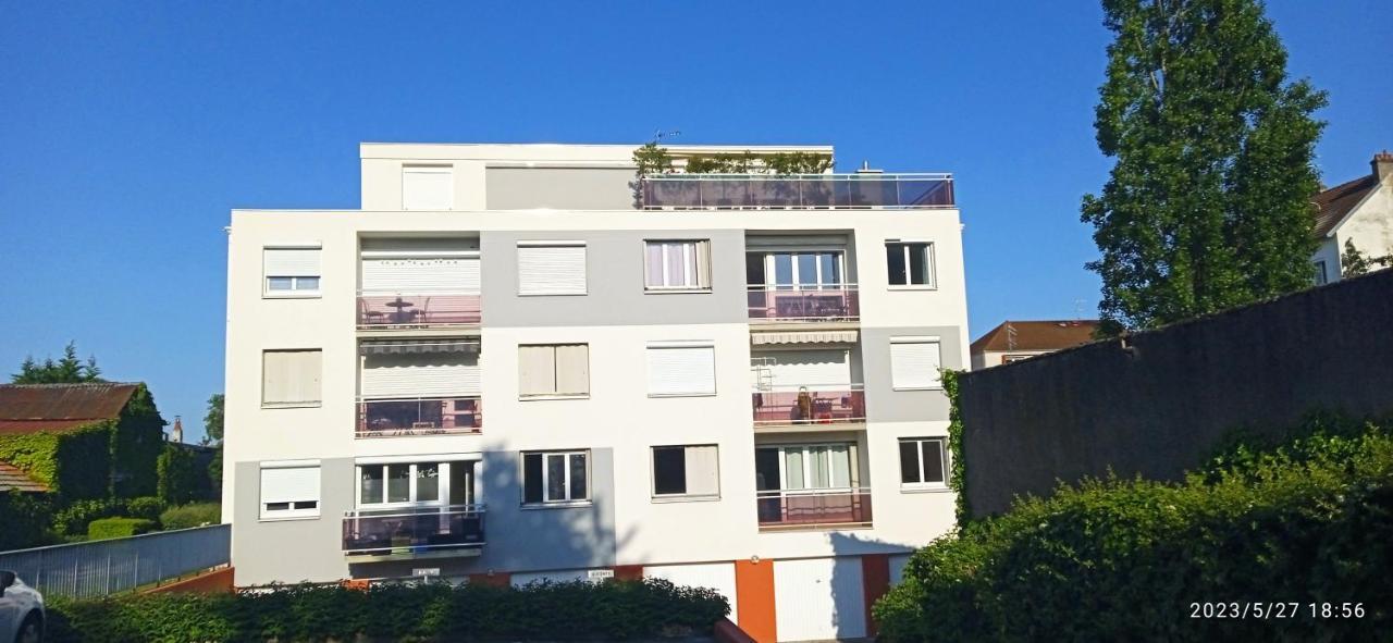 Le Phenix A Internet Haut Debit & Parking Dijon Exteriér fotografie